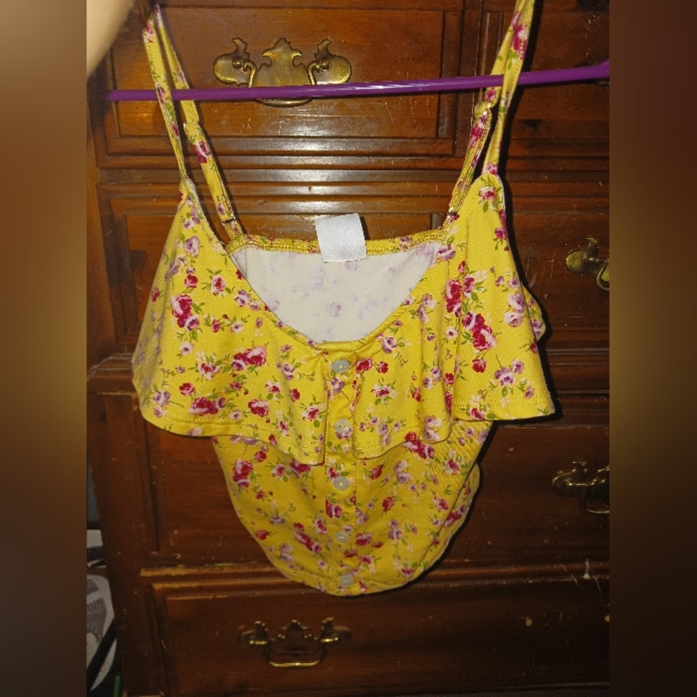 No Boundaries yellow floral tank top